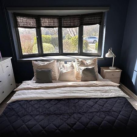 Formby, Spacious True Bungalow Steps From Beach Exteriör bild